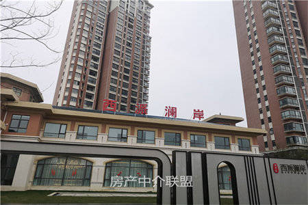 四实小附近格力书香苑3室2厅1卫78万105m2精装修出售